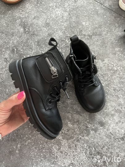 Ботинки демисезонные для девочки 24-27 размер