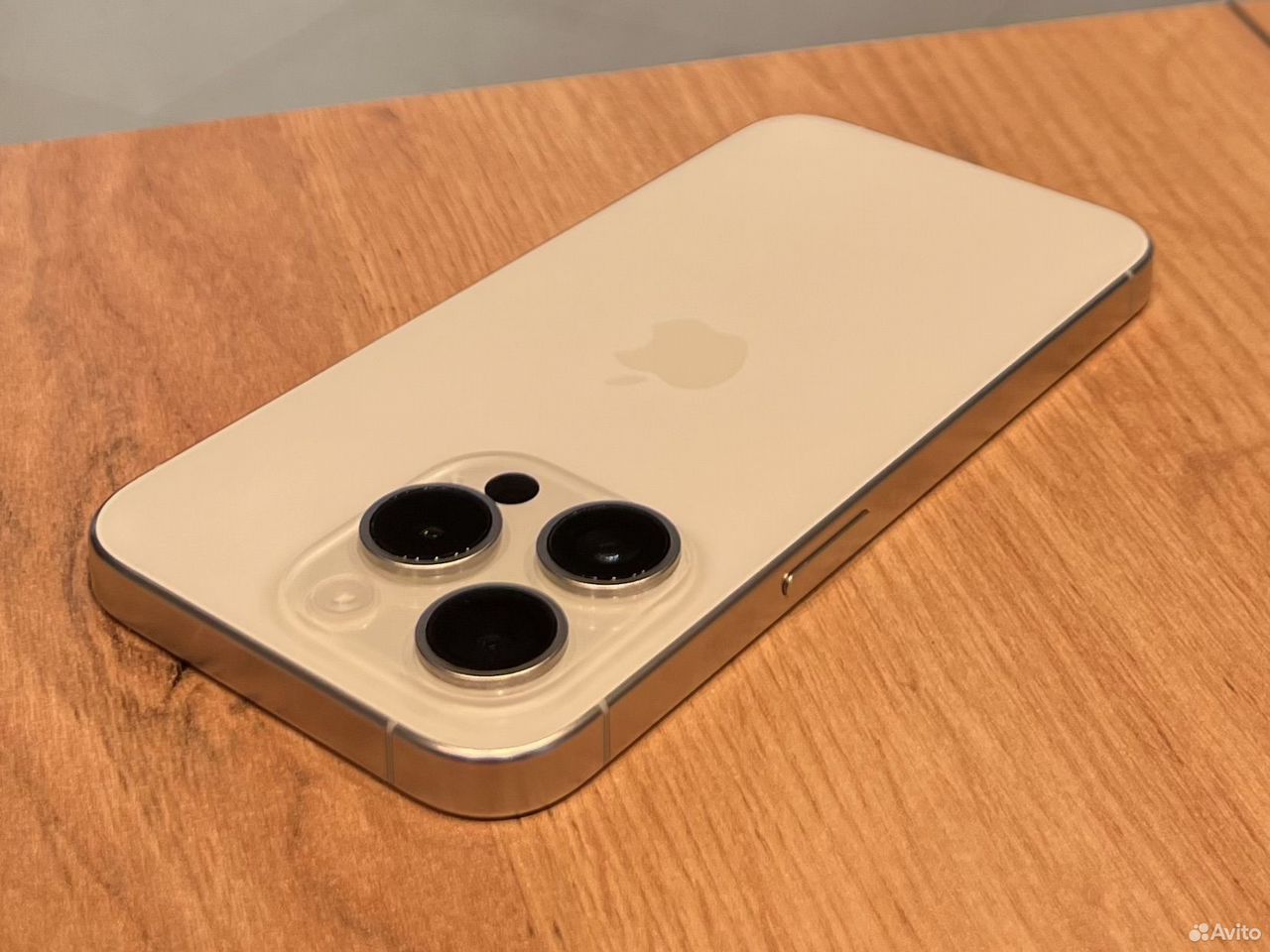 iPhone 15 Pro, 128 ГБ, SIM + eSIM