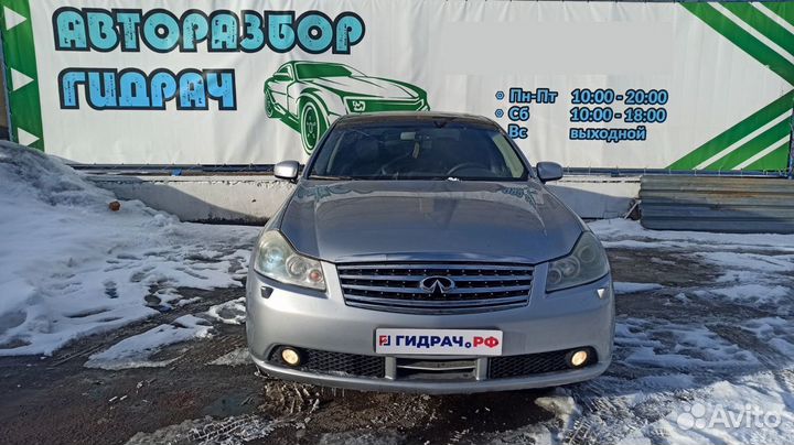 Стекло двери задней левой Infiniti M35 82301-EG00A