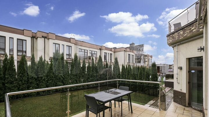 Таунхаус 220 м² на участке 3 сот.