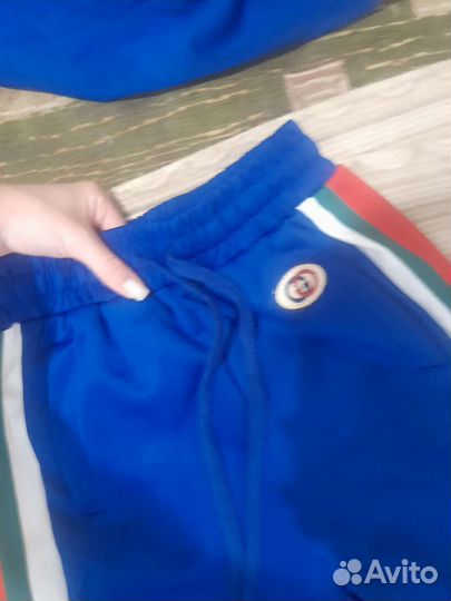 Спортивный костюм женский