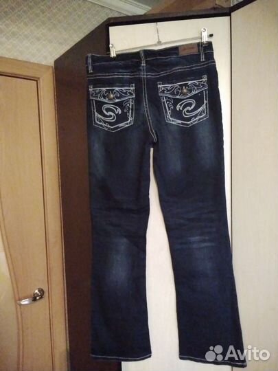 Джинсы женск. классич. т.синие. Новые. L/XL