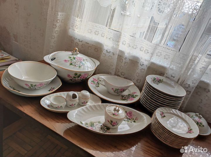 Столовый сервиз Фарфор на 12 персон