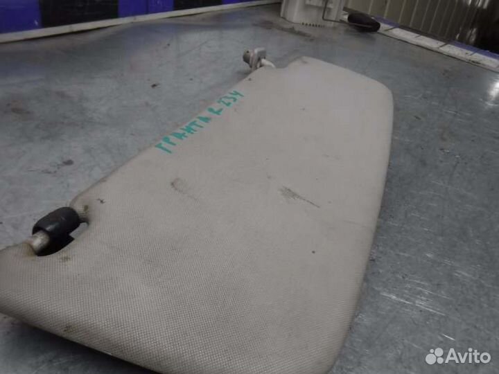 Козырек солнцезащитный правый Лада Гранта 11183