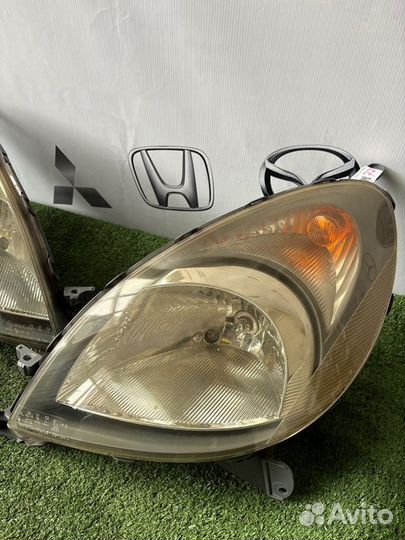 Фара Toyota Funcargo NCP20