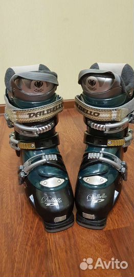 Горные лыжи и ботинки