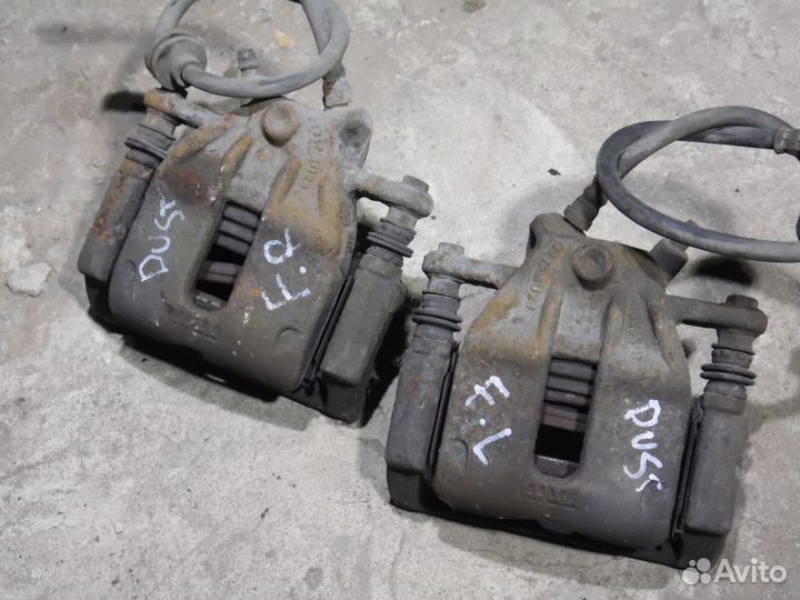 Суппорта передние Рено Дастер