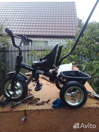 Трехколесный велосипед