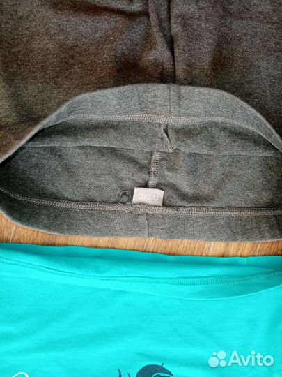 Брюки, леггинсы, футболки для девочки р. 134-140