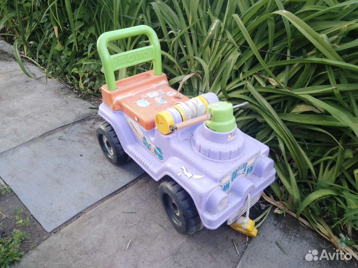 Машинка-каталка