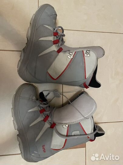 Сноубордические ботинки burton