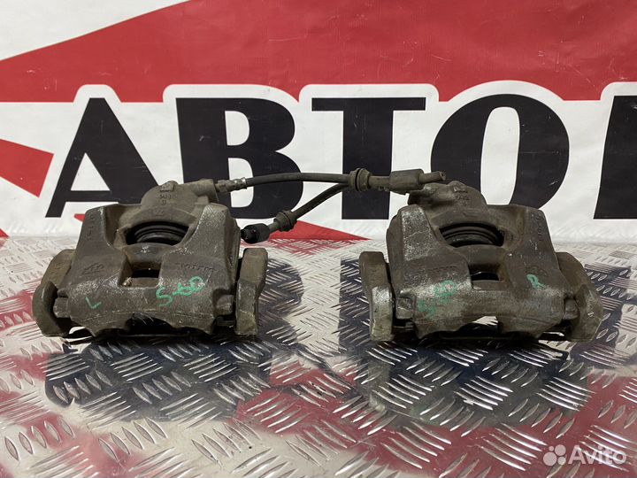 Суппорт передний тормозной Volvo S60 2