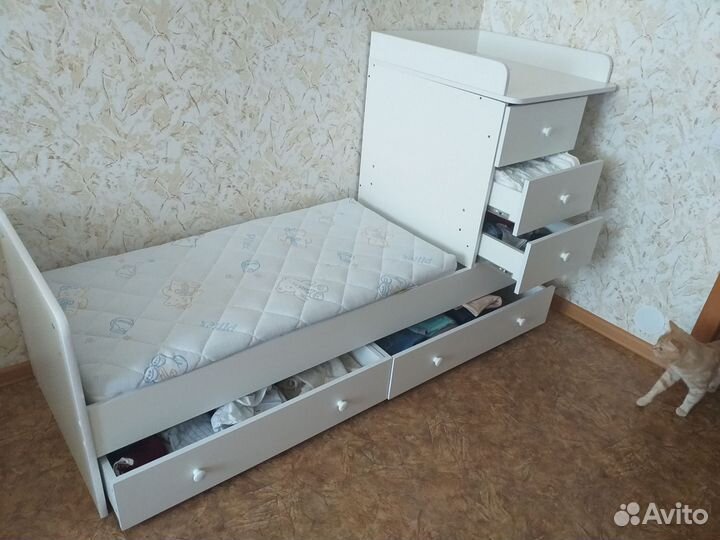 Детская кровать трансформер с маятником