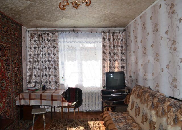 3-к. квартира, 50 м², 1/2 эт.