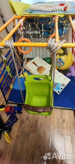 Детская качель подвесная