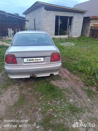 Suzuki Baleno 1.3 МТ, 1998, битый, 300 000 км