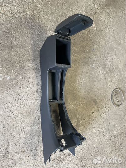 Подлокотник Lifan