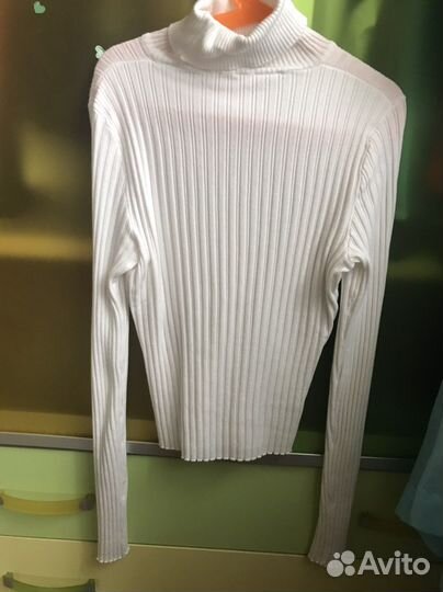 Водолазка женская на возраст 8-10 лет