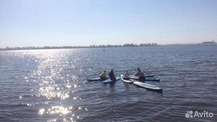 Прогулки на катере, вейкборд, виндсерфинг, сапсерф