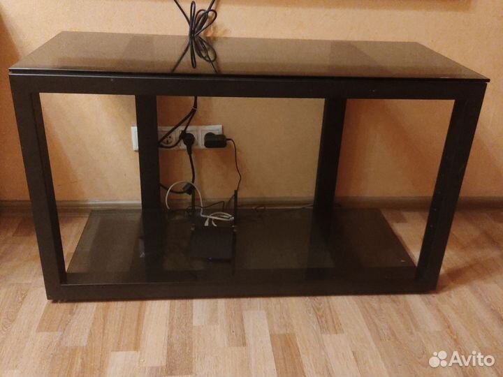 Тумба под тв черное стекло