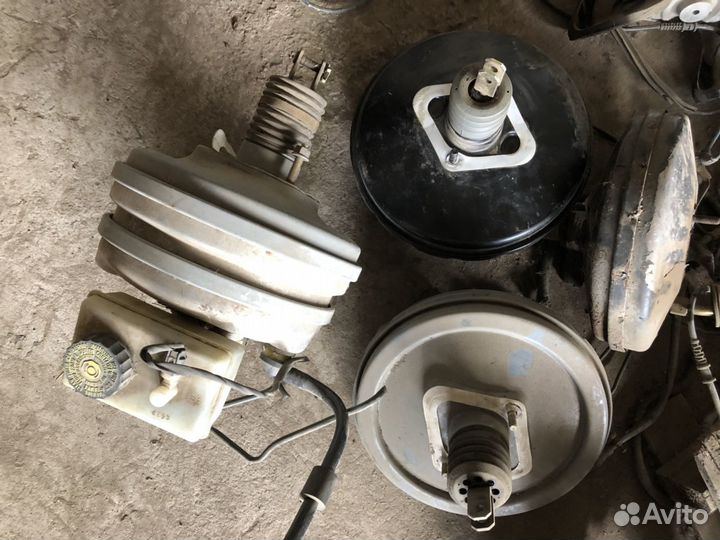 Вакуум тормозной мерседес w210 w202 w208 w220 w140