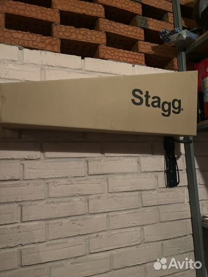 Картонная коробка от скрипки