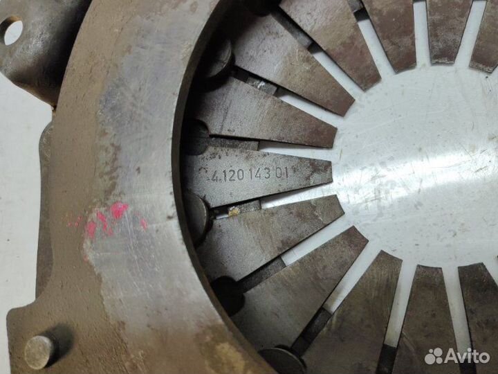 Корзина сцепления Nissan Primerap11 QG18DE