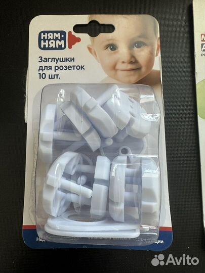 Накладки на углы и заглушки для розеток