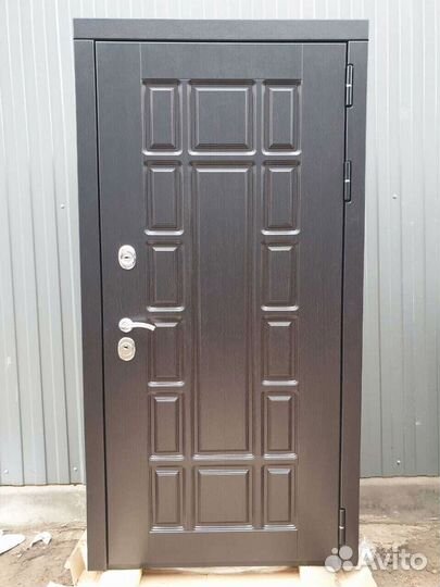 Дверь входная металлическая