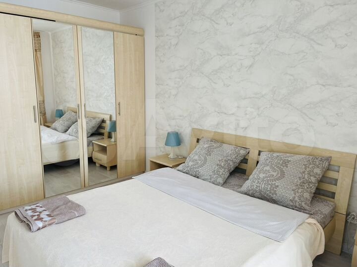 2-к. квартира, 60 м², 1/9 эт.