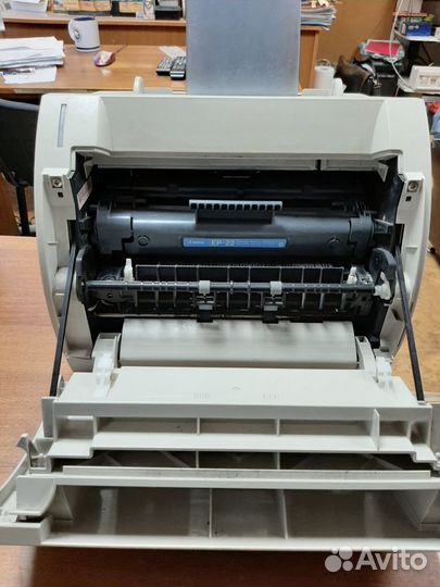 Лазерный принтер Canon LBP-810, б/у