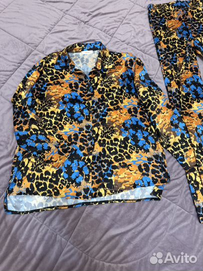 Костюм женский