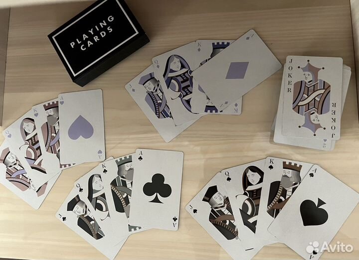 Игральные карты H&M