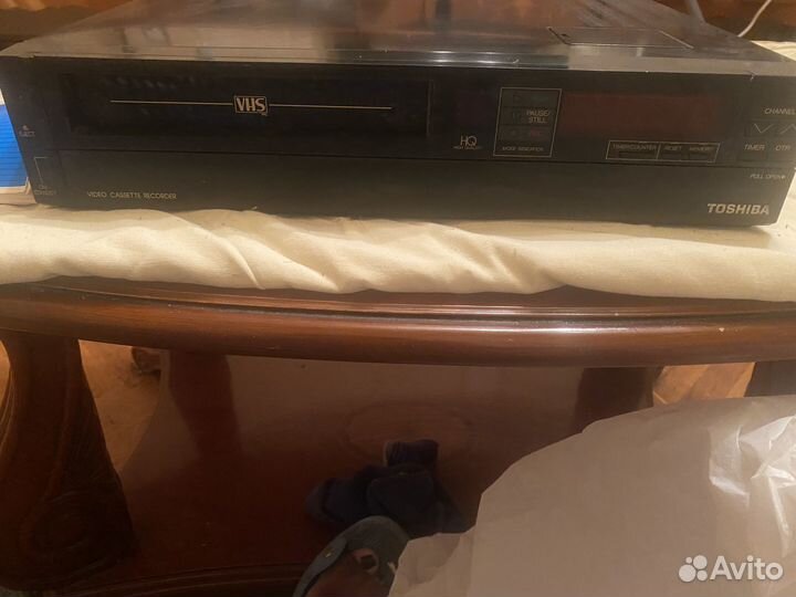 Видеомагнитофон toshiba