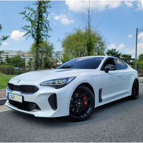 Kia Stinger 3.3 AT, 2021, 9 600 км, с пробегом, цена 2 900 000 руб.