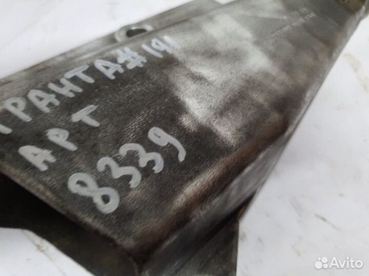 Кронштейн опоры двигателя правый Ваз Гранта седан