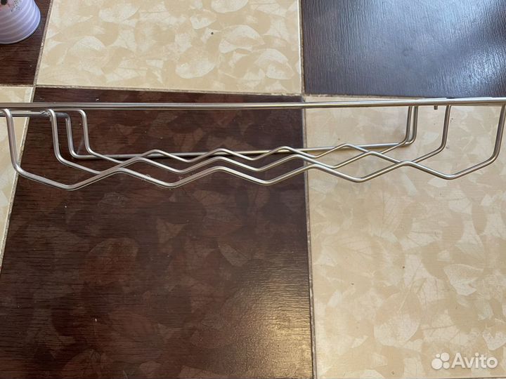 Отдел для бутылок в холодильник