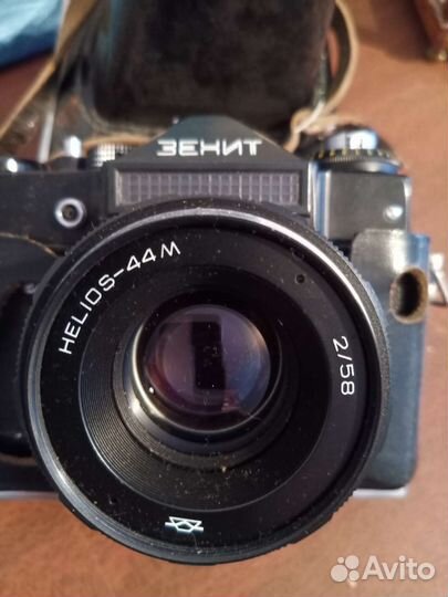 Зеркальный фотоаппарат zenith