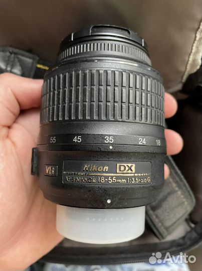 Зеркальный фотоаппарат Nikon D90