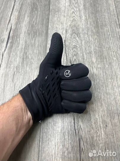 Перчатки Nike