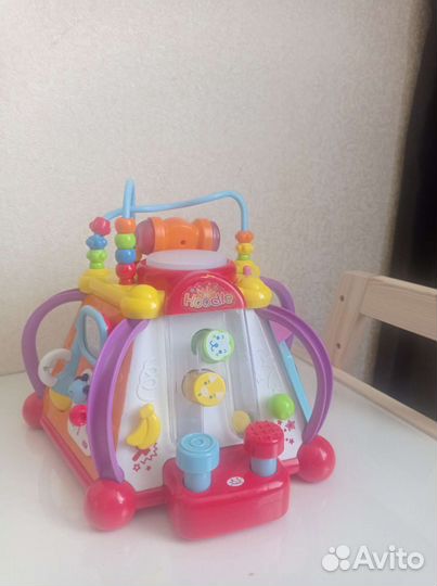 Игрушка бизиборд