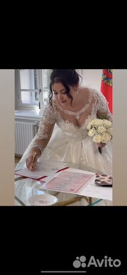 Свадебное платье