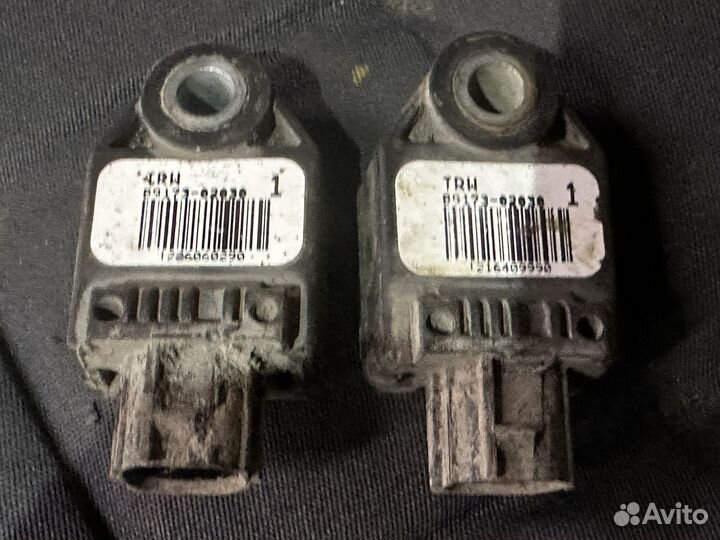 Датчик srs Corolla e120
