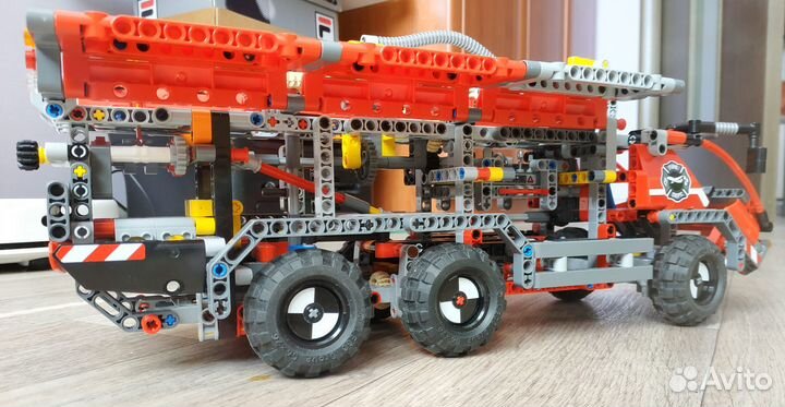 Lego Technic 42068