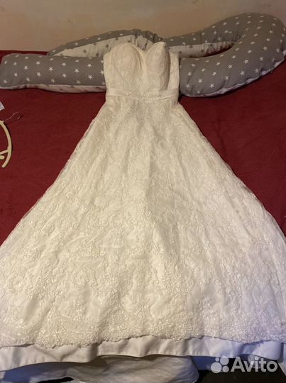 Свадебное платье