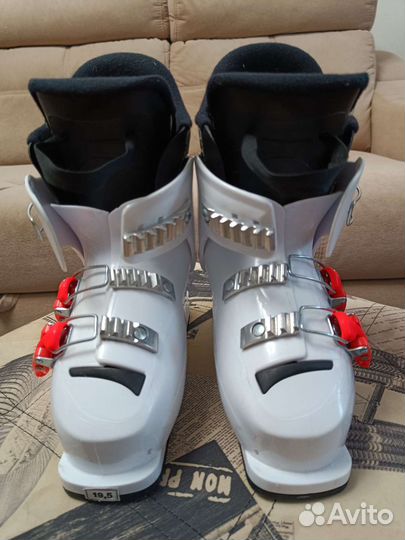 Горнолыжные лыжи (100) с ботинками rossignol 19,5