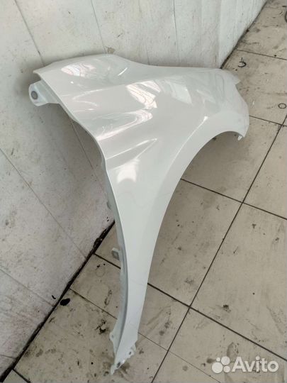 Правое крыло на Toyota Camry 70