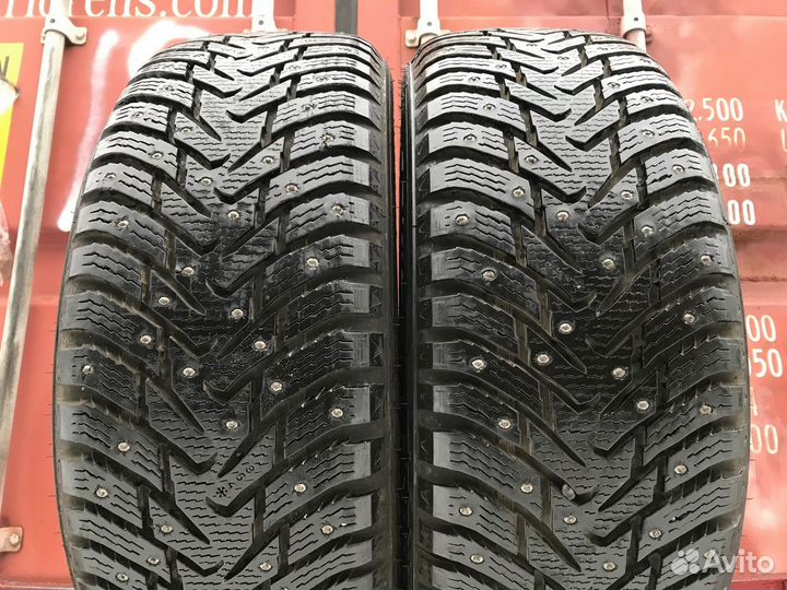 Nokian Tyres Hakkapeliitta 8 SUV 235/60 R18