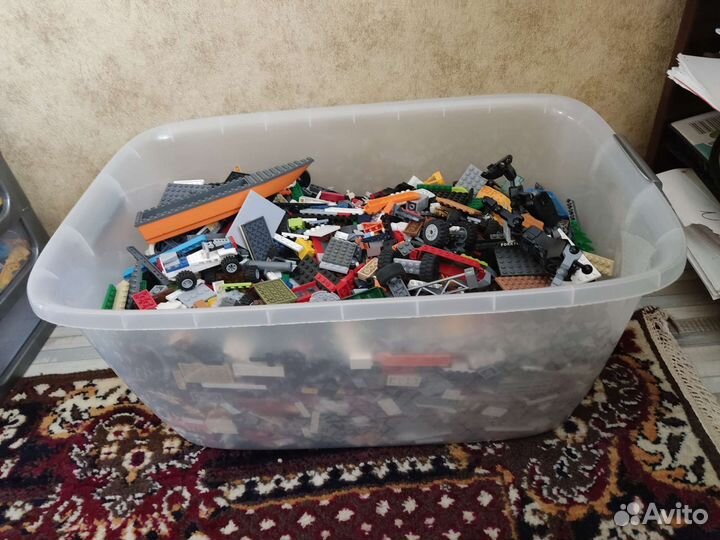 Lego россыпью (много)