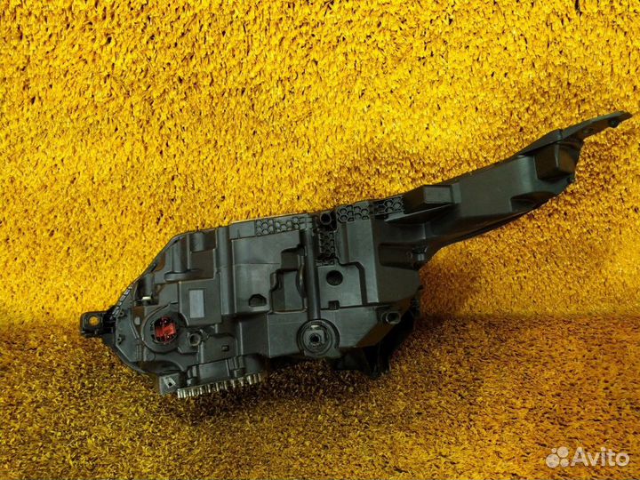 Фара правая Land Rover Range Rover Velar 1 2017-Нв